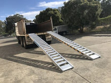 將圖片載入圖庫檢視器 5m 3Tonneヘビーデューティーラバータイヤ、ラバートラックマシナリーローディングランプ-RRB304050